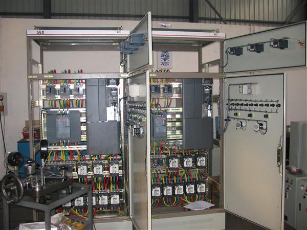 【陕西低压配电柜生产与组装--西安亚欧电器】